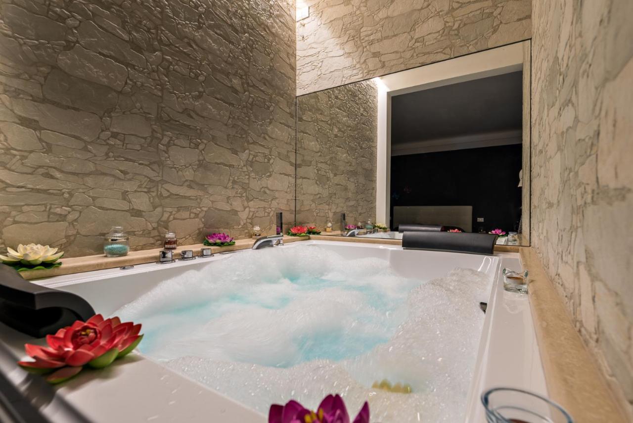 B&B The Dream Marina Di Carrara Eksteriør billede
